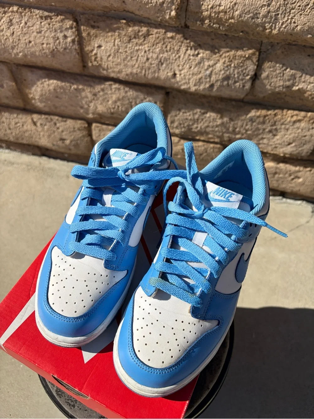 Nike Women’s Light Blue and White Low-Top Sneakers